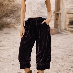 Vintage 90s Brown Velvet Cropped Wide Leg Bloomer Style Pants Western Boho